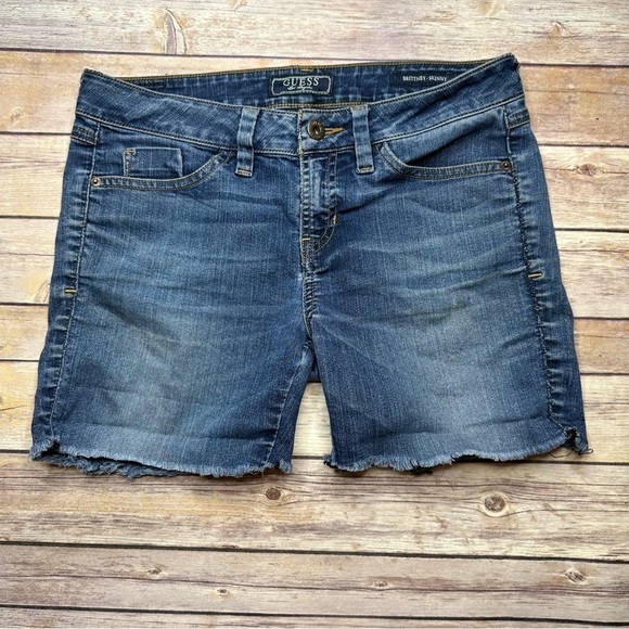 Guess Brittney Skinny Blue Denim Cutoff Jean Shorts Women's Size 27 Long Bermuda - Picture 2 of 12